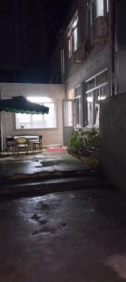 Hostel Gomani Batumi Zewnętrze zdjęcie